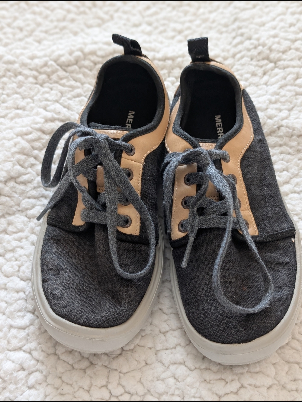 Like New: Merrell Around Town Ada Canvas Women’s 5